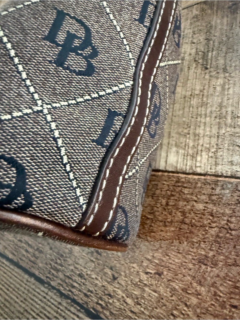 Vintage Dooney & Bourke Y2K 90’s DB Monogram Canvas/Leather Brown Shoulder Bag - Picture 6 of 10